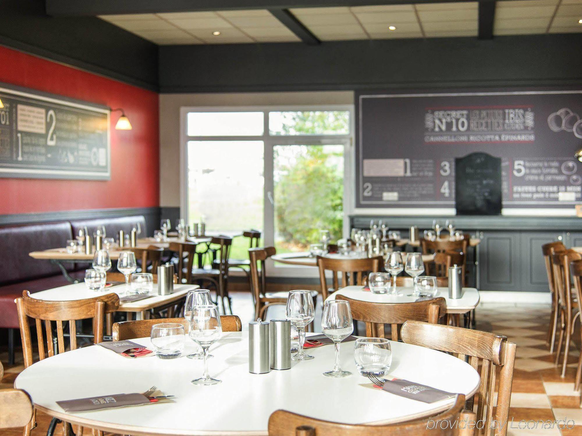 Hotel Ibis Falaise Coeur De Normandie 3*