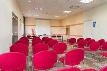 Ibis Falaise Coeur De Normandie 3*