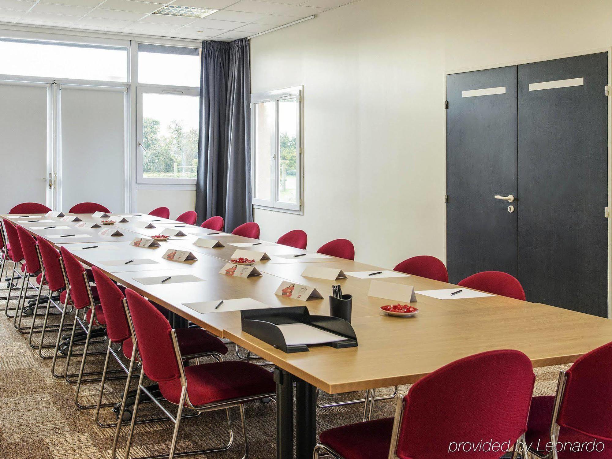 Ibis Falaise Coeur De Normandie 3*
