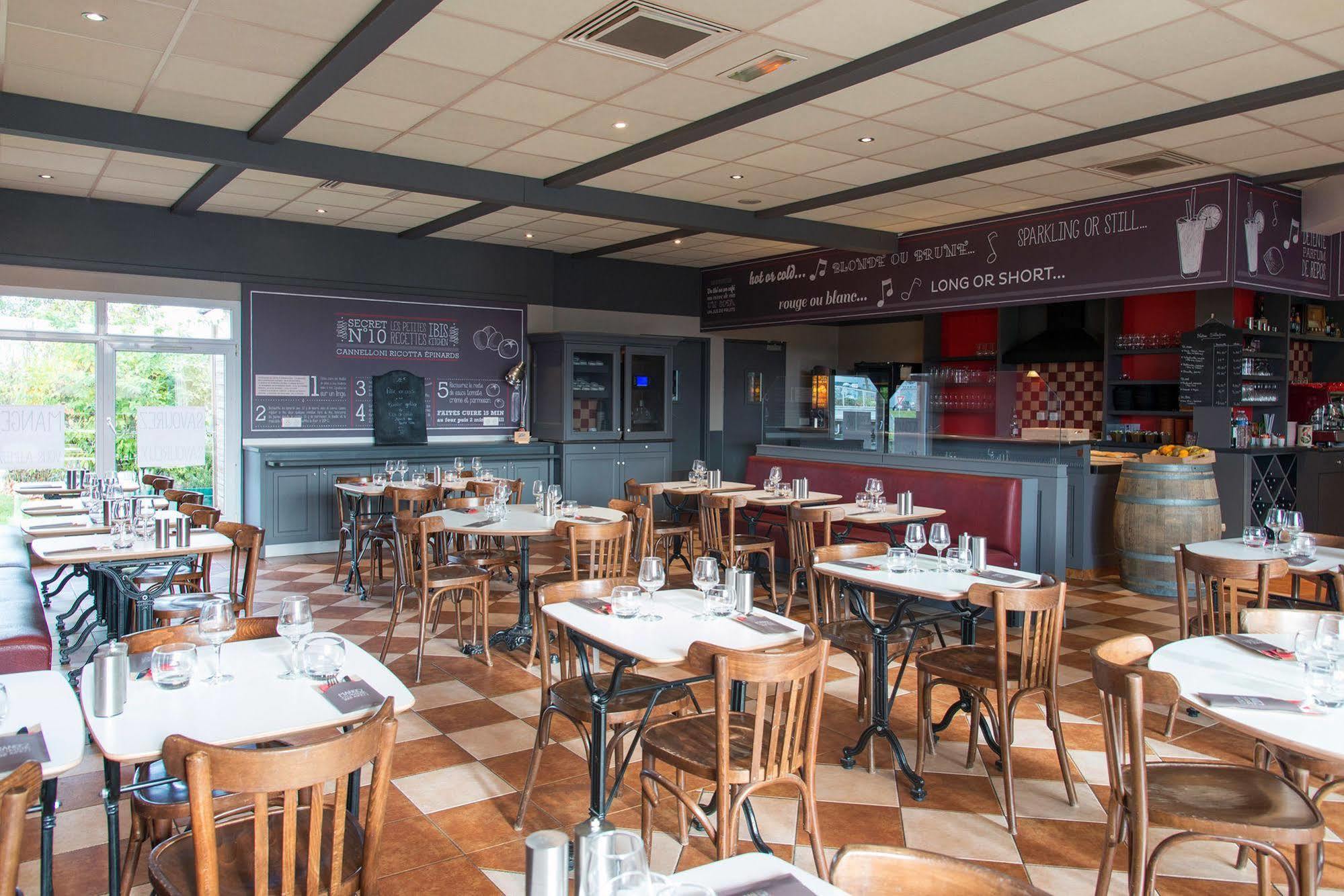 Ibis Falaise Coeur De Normandie Hotel 3*